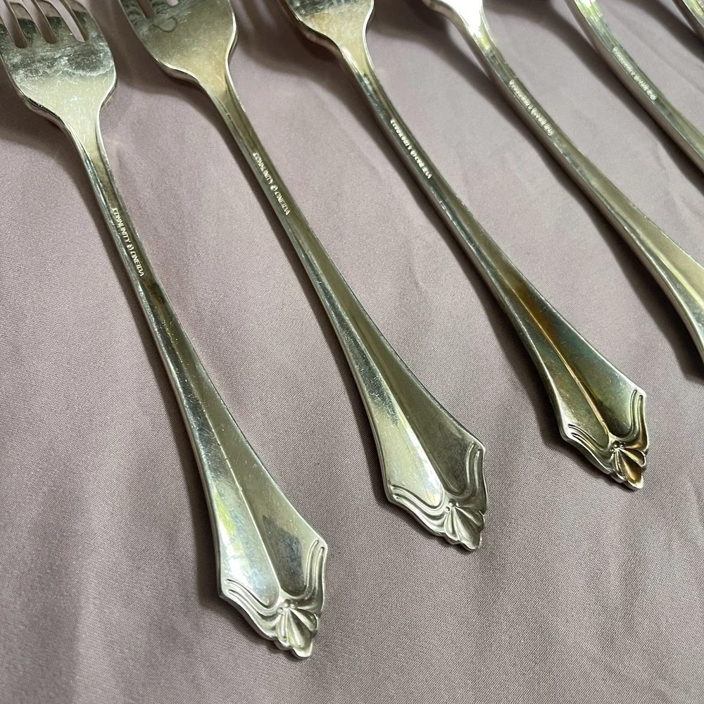 Vintage 6 Oneida Heirloom Community Belcourt Silverplate‎ Dinner Forks Set